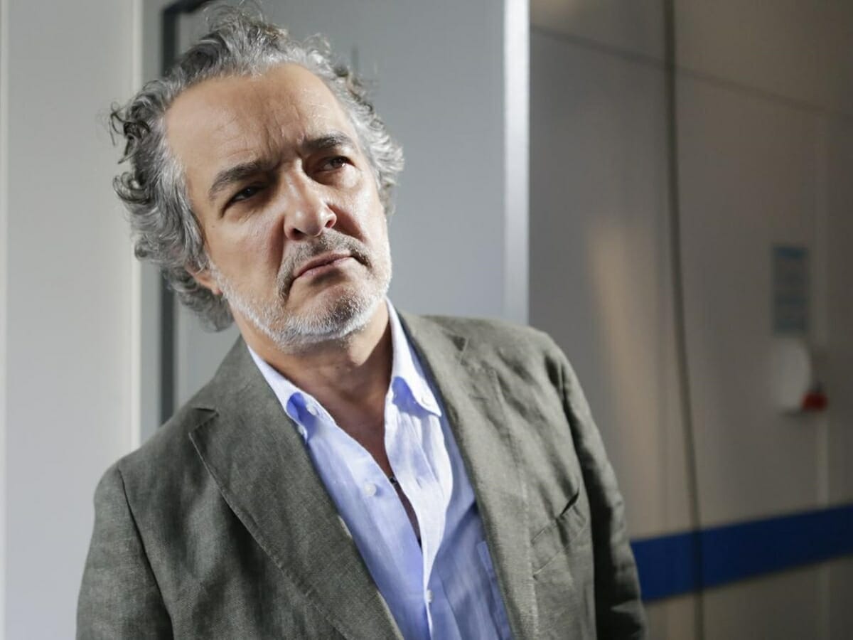 Joaquim (Rogério Samora) de Nazaré