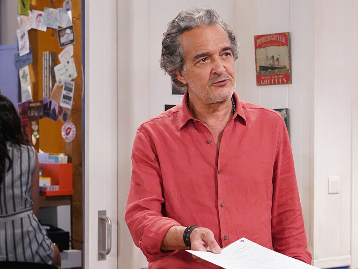 Joaquim (Rogerio Samora) em Nazaré