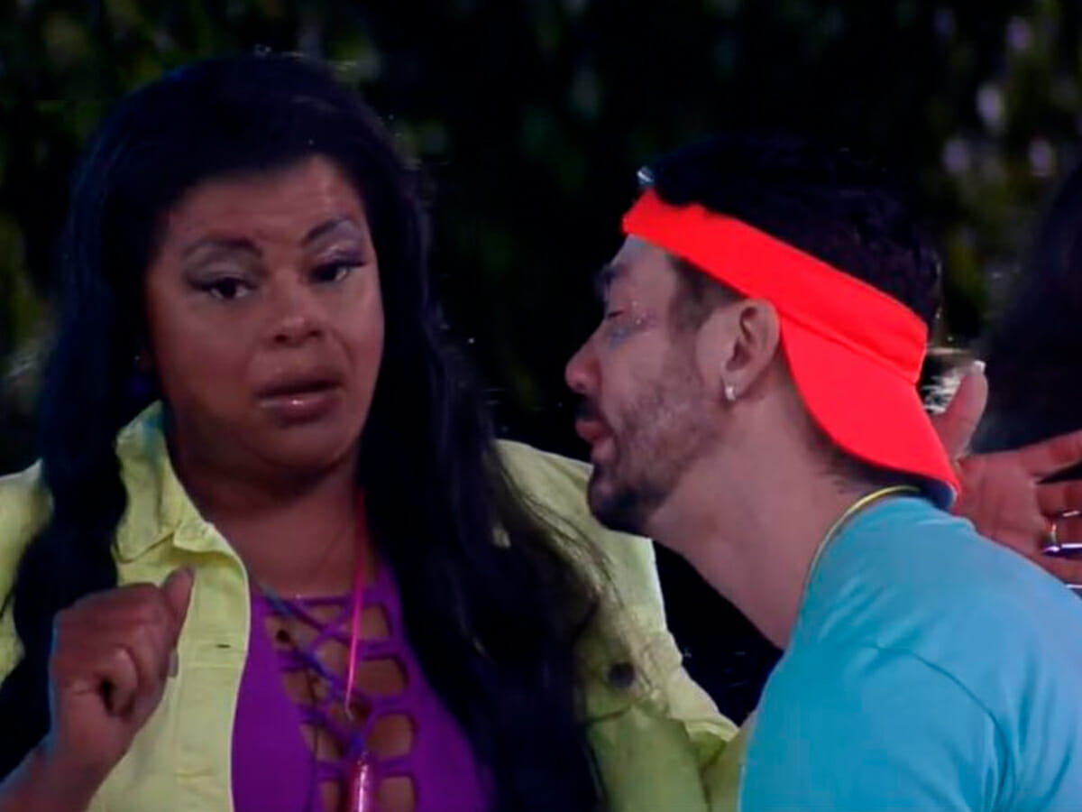 Tati Quebra Barraco e Rico Melquiades em A Fazenda 13