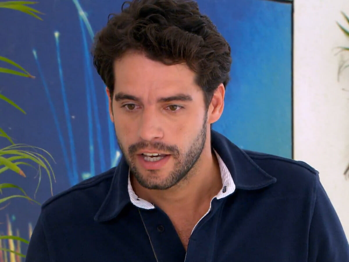 Renato (Guilherme Winter) em Ti ti ti (Reprodução Globo)