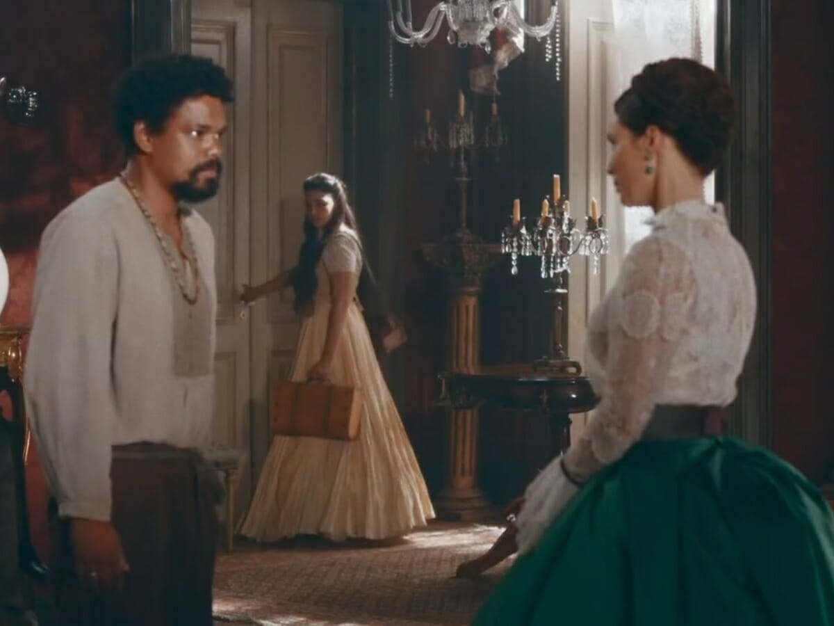 Samuel (Michel Gomes), Pilar (Gabriela Medvedovski) e Luísa (Mariana Ximenes) de Nos Tempos do Imperador