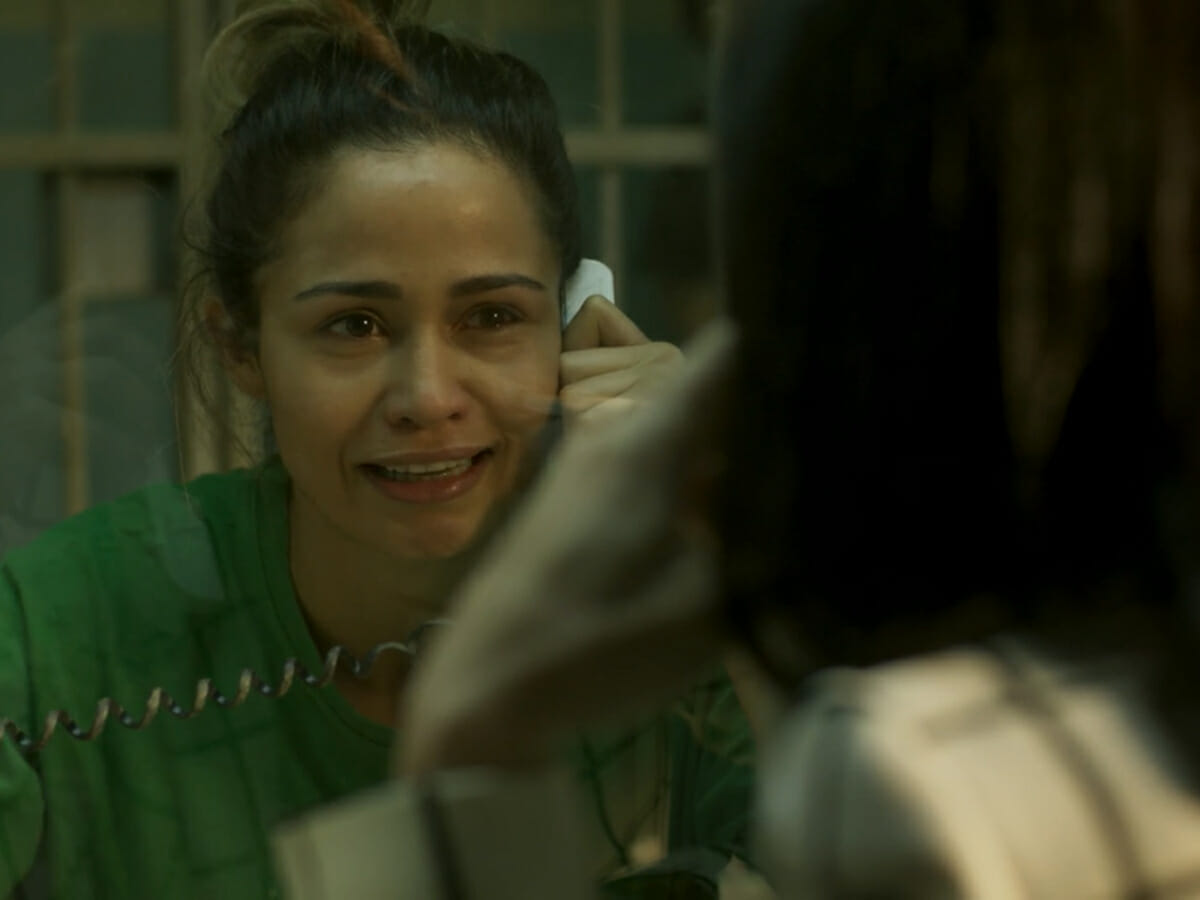Sandra Helena (Nanda Costa) em Pega Pega