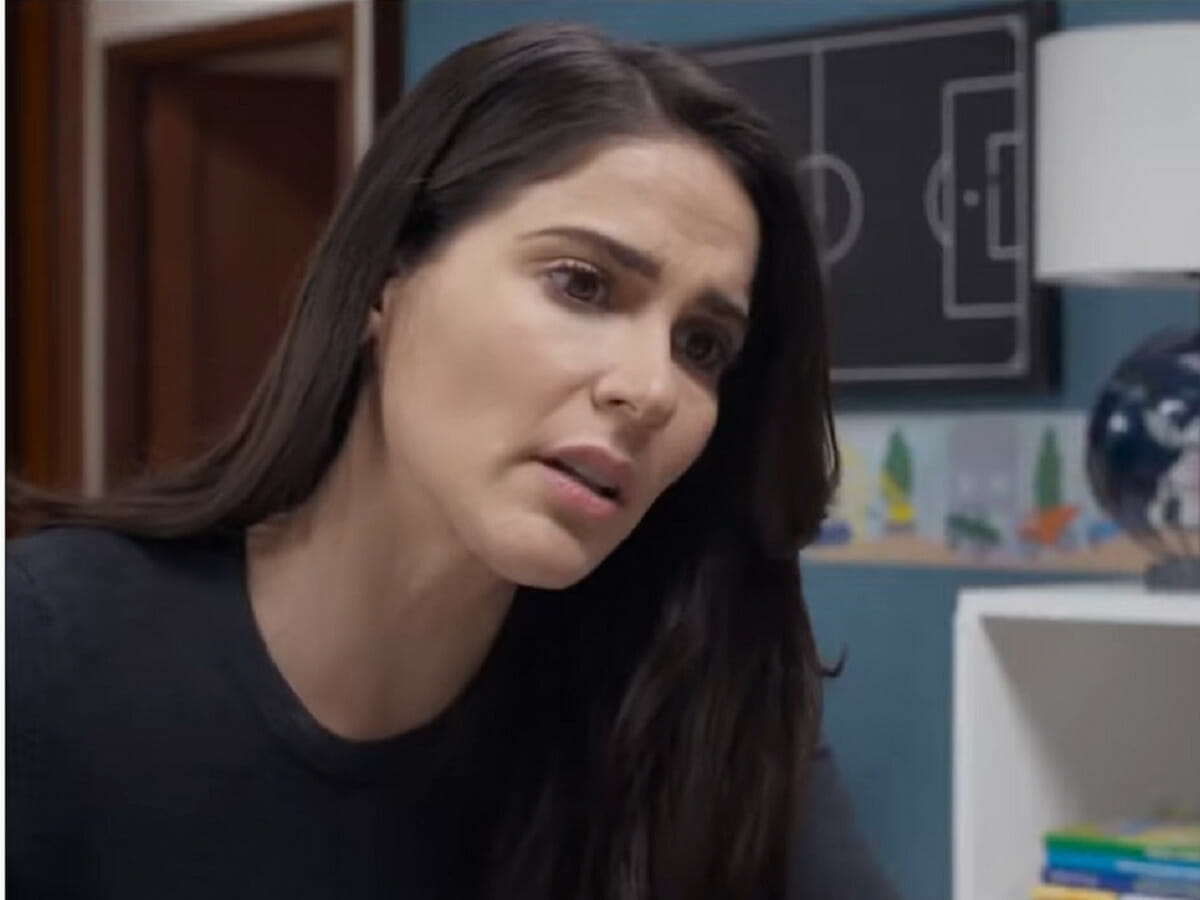 Helena (Eva Cedeño) em Te Dou a Vida
