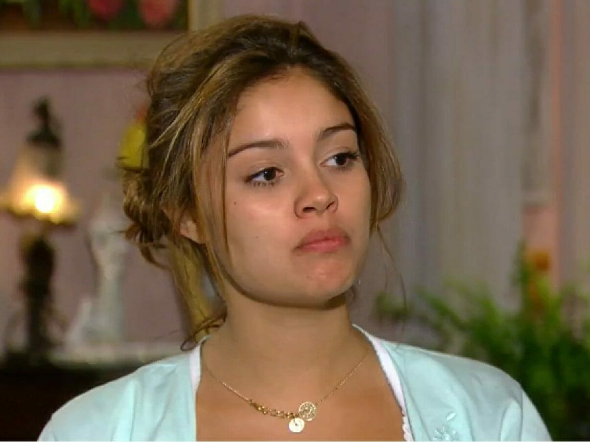 Stéfany (Sophie Charlotte) em Ti-ti-ti (Reprodução/TV Globo).