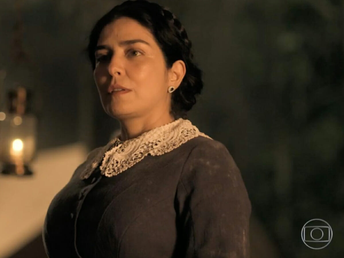 Teresa Cristina (Letícia Sabatella) em Nos Tempos do Imperador