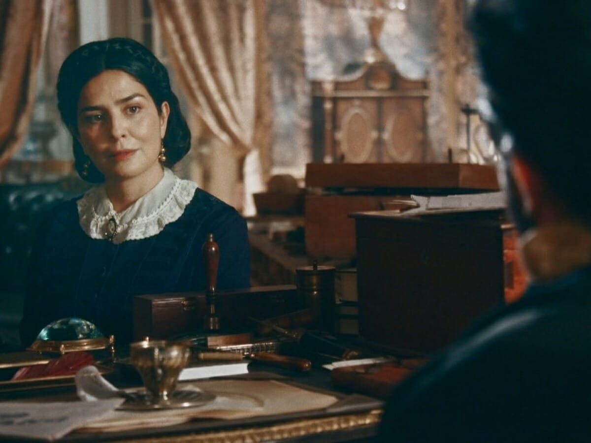 Teresa (Letícia Sabatella) e Pedro (Selton Mello) em Nos Tempos do Imperador