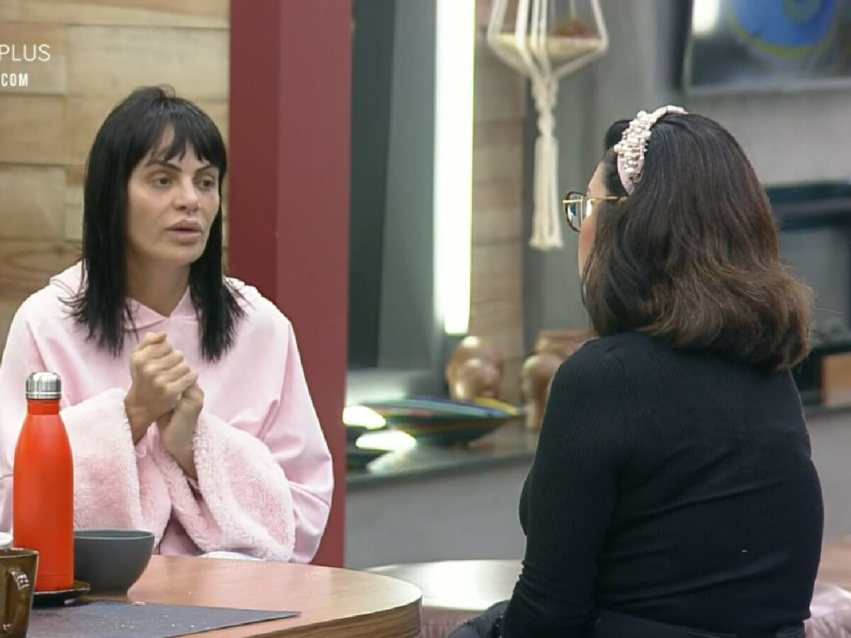 Valentina Francavilla e Solange Gomes em A Fazenda 13_1709