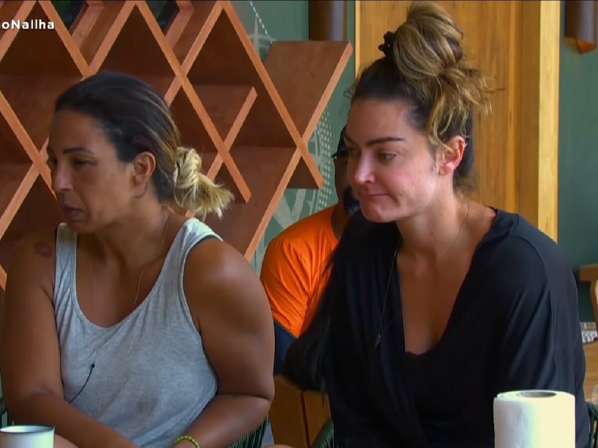 Valesca Popozuda e Laura Keller na Ilha Record