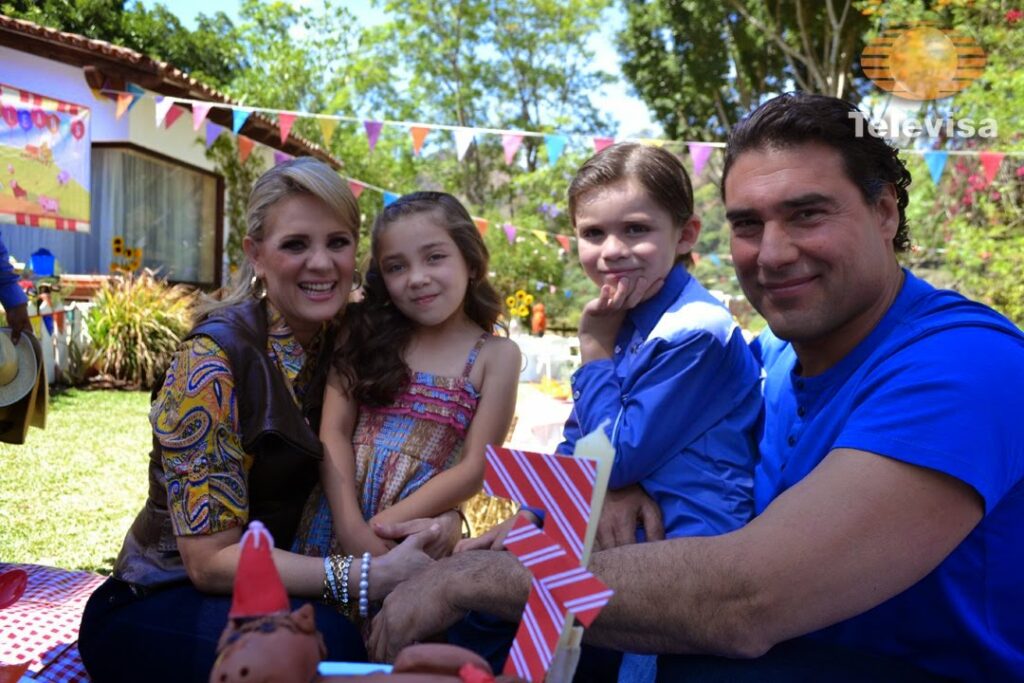 Vitória e Aguiar com os filhos