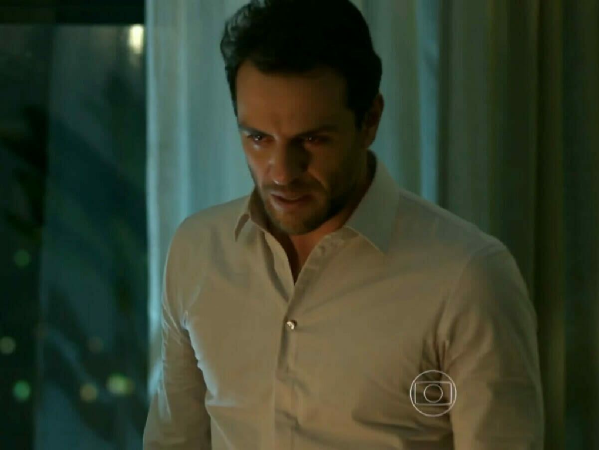 Alex (Rodrigo Lombardi) em Verdades Secretas (Reprodução/Globoplay)