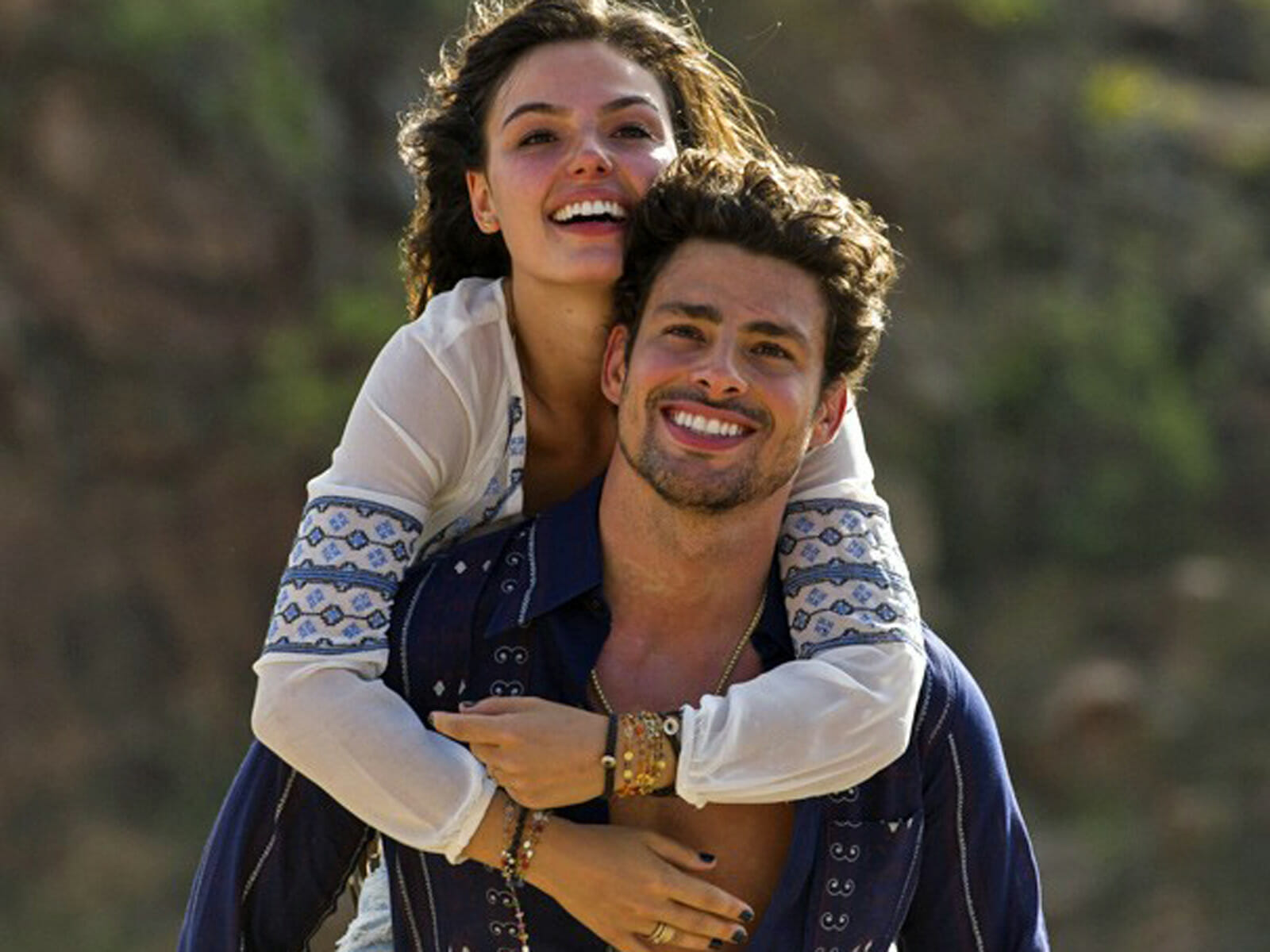 Ísis Valverde e Cauã Reymond em Amores Roubados (Divulgação/Globo)