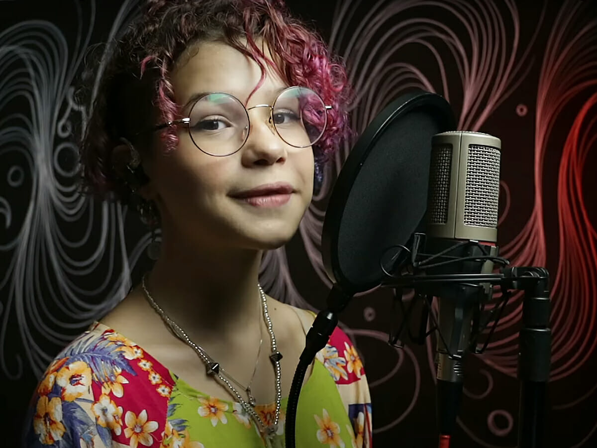 A cantora Analu Sampaio, ex-The Voice Kids