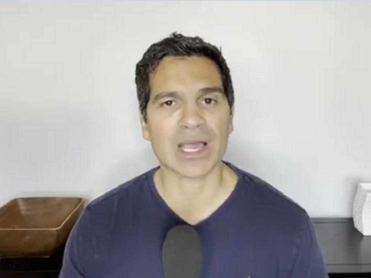 Comentarista Paulo Antunes