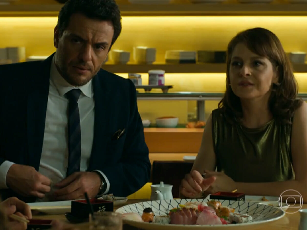 Alex (Rodrigo Lombardi) e Carolina (Drica Moraes) em Verdades Secretas