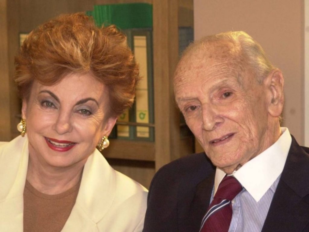 Beatriz Segall e Mário Lago como Miss Brown e Dr. Molina em O Clone (2001)