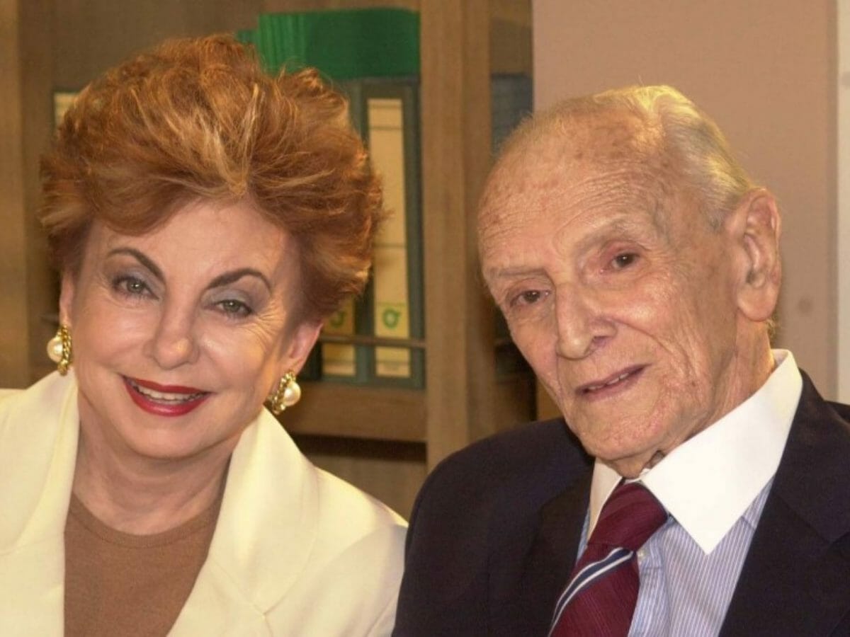 Beatriz Segall e Mário Lago como Miss Brown e Dr. Molina em O Clone (2001)