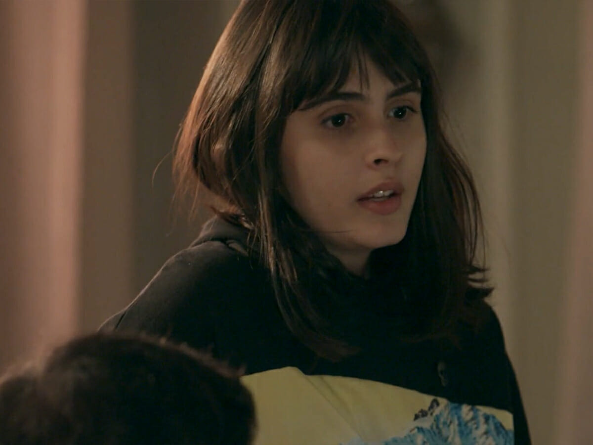 Bebeth (Valentina Herszage) em Pega Pega