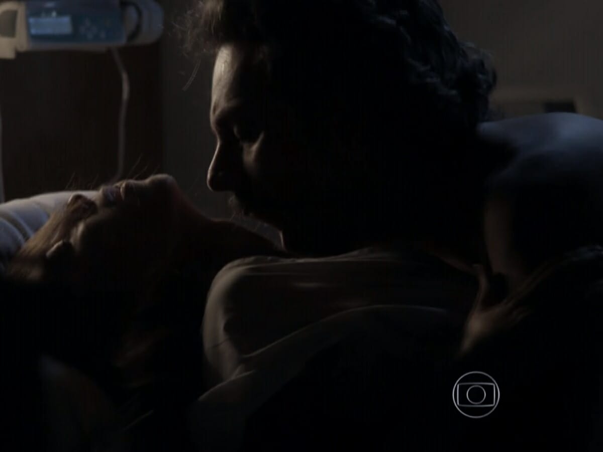 Cora (Marjorie Estiano) e José Alfredo (Alexandre Nero) de Império