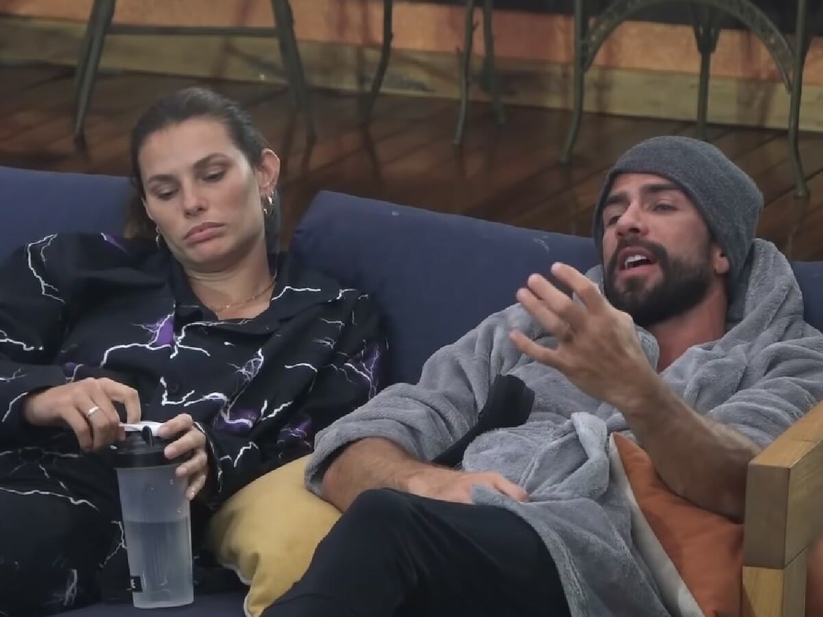 Dayane Mello em Erasmo Viana em A Fazenda 13