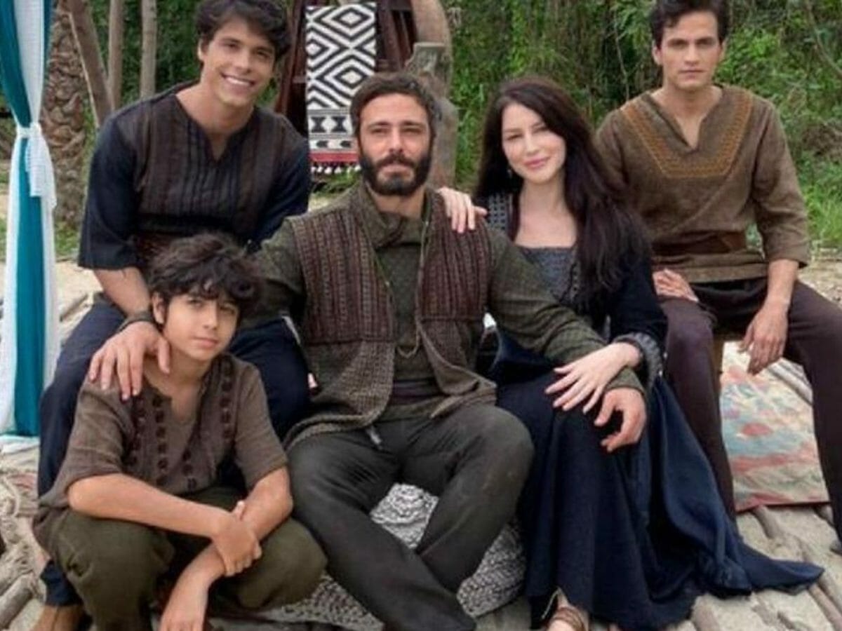 Judá (Thiago Rodrigues) e sua família em Gênesis (Reprodução/Record TV)