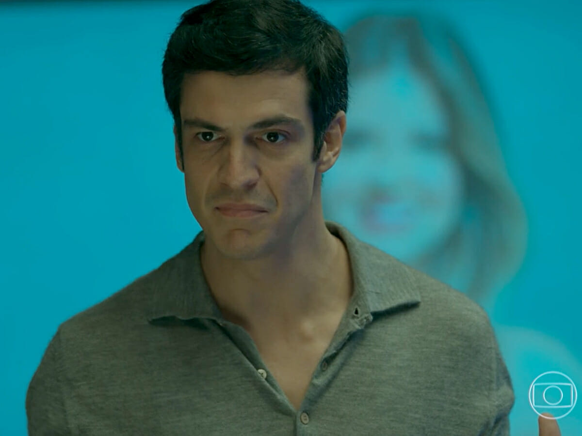 Eric (Mateus Solano) em Pega Pega