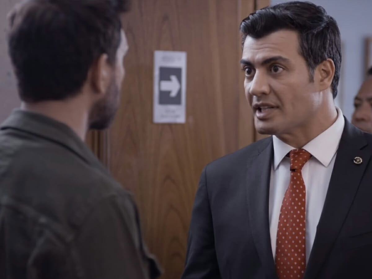 Fernando (Arap Bethke) e Carlos (Andrés Palacios) em A Usurpadora