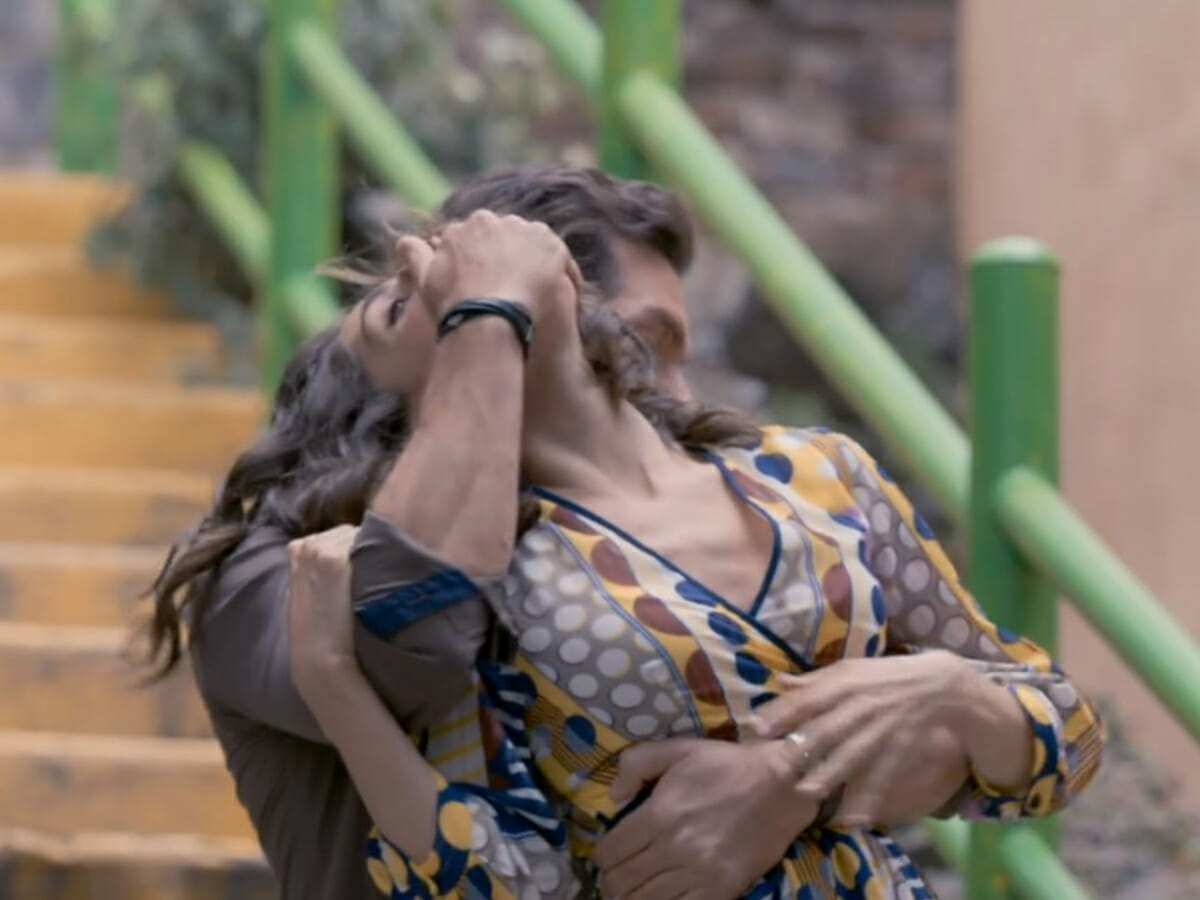 Fernando (Arap Bethke) e Paola (Sandra Echeverría) em A Usurpadora