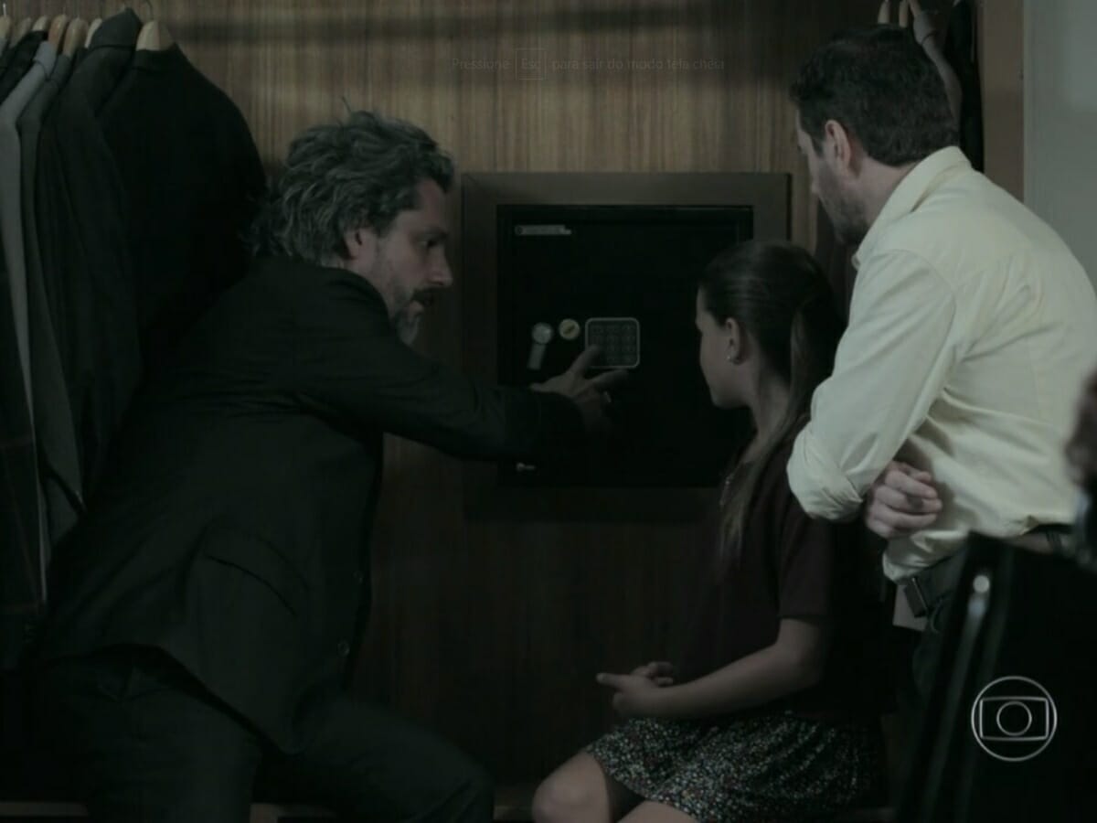 José Alfredo (Alexandre Nero) e Bruna (Kíria Malheiros) de Império