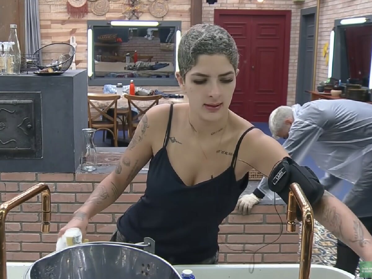 Lary Bottino em A Fazenda 13_1910