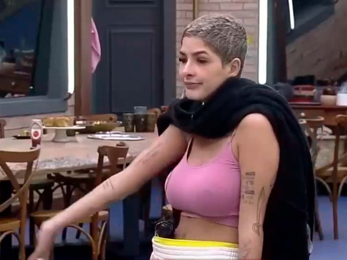 Lary Bottino em A Fazenda13