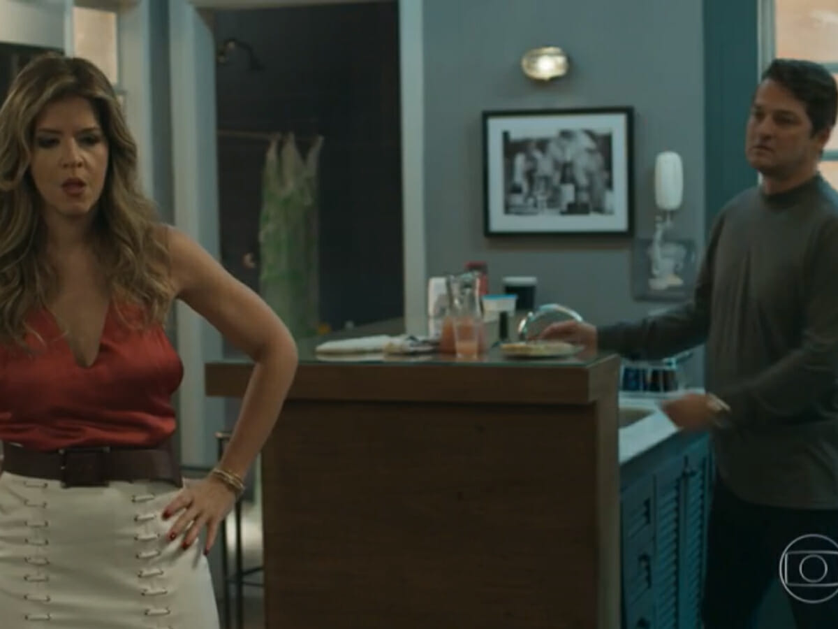 Maria Pia (Mariana Santos) e Malagueta (Marcelo Serrado) em Pega Pega