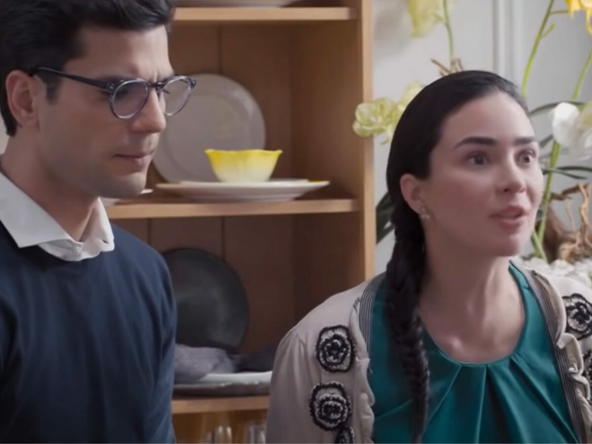 Samuel (Ramsés Aleman) e Gaby (Ara Saldívar) em Te Dou a Vida (Reprodução)