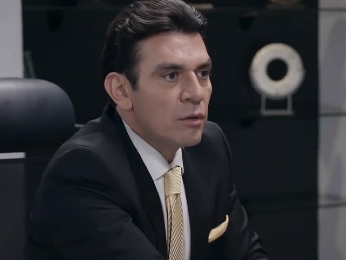 Ernesto (Jorge Salinas) em Te Dou a Vida