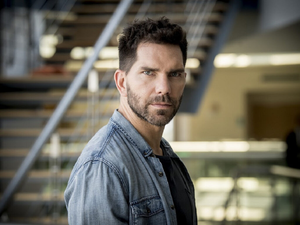 Facundo Nava (Arap Bethke) em A Usurpadora