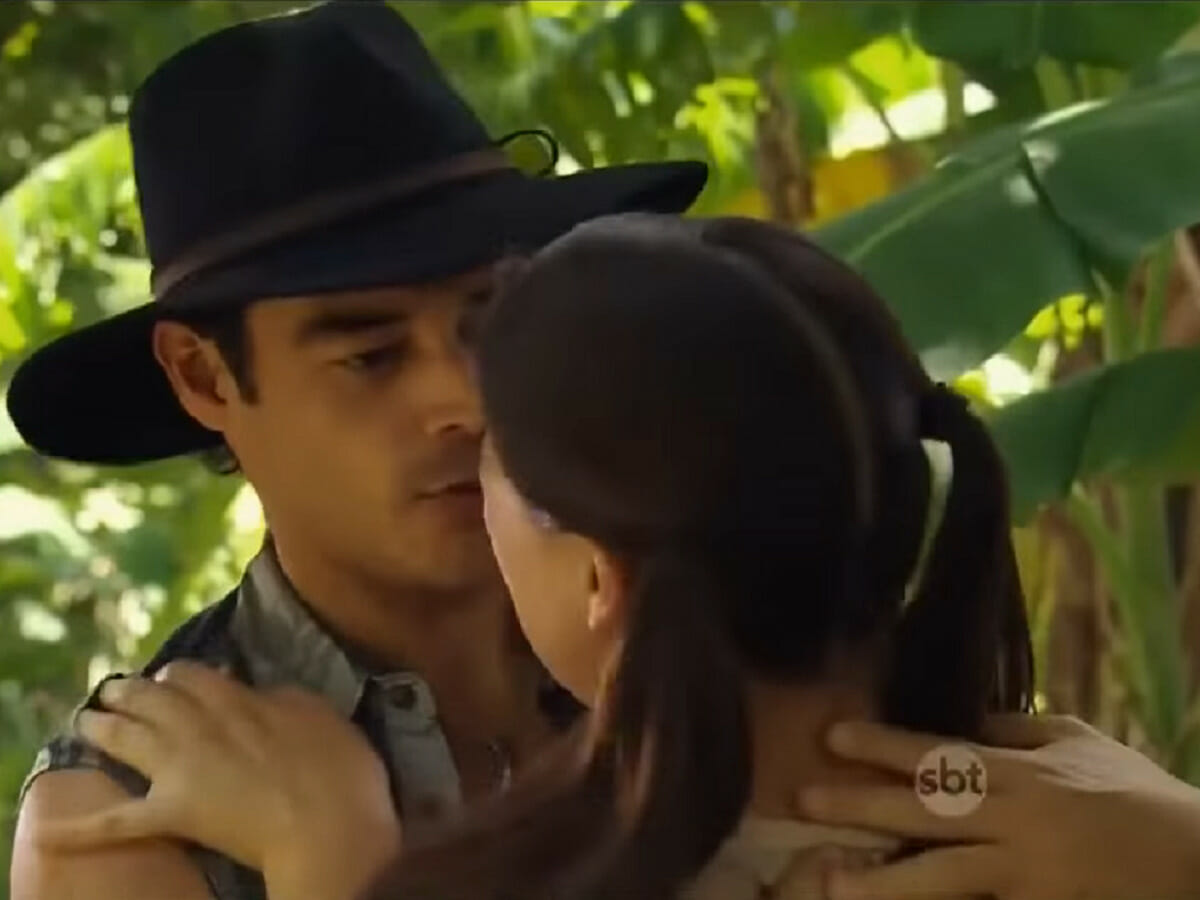 José Antônio (Juan Ángel Esparza) e Mudinha (Gaby Mellado) em Coração Indomável