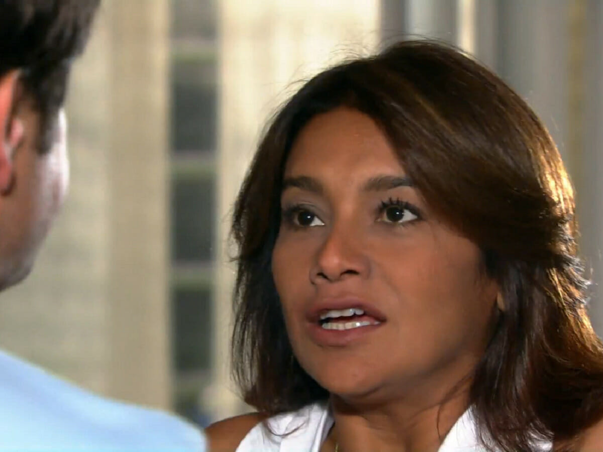 Marta (Dira Paes) em Tititi