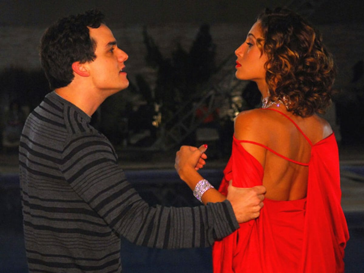 Wagner Moura e Camila Pitanga em Paraíso Tropical (Reprodução)