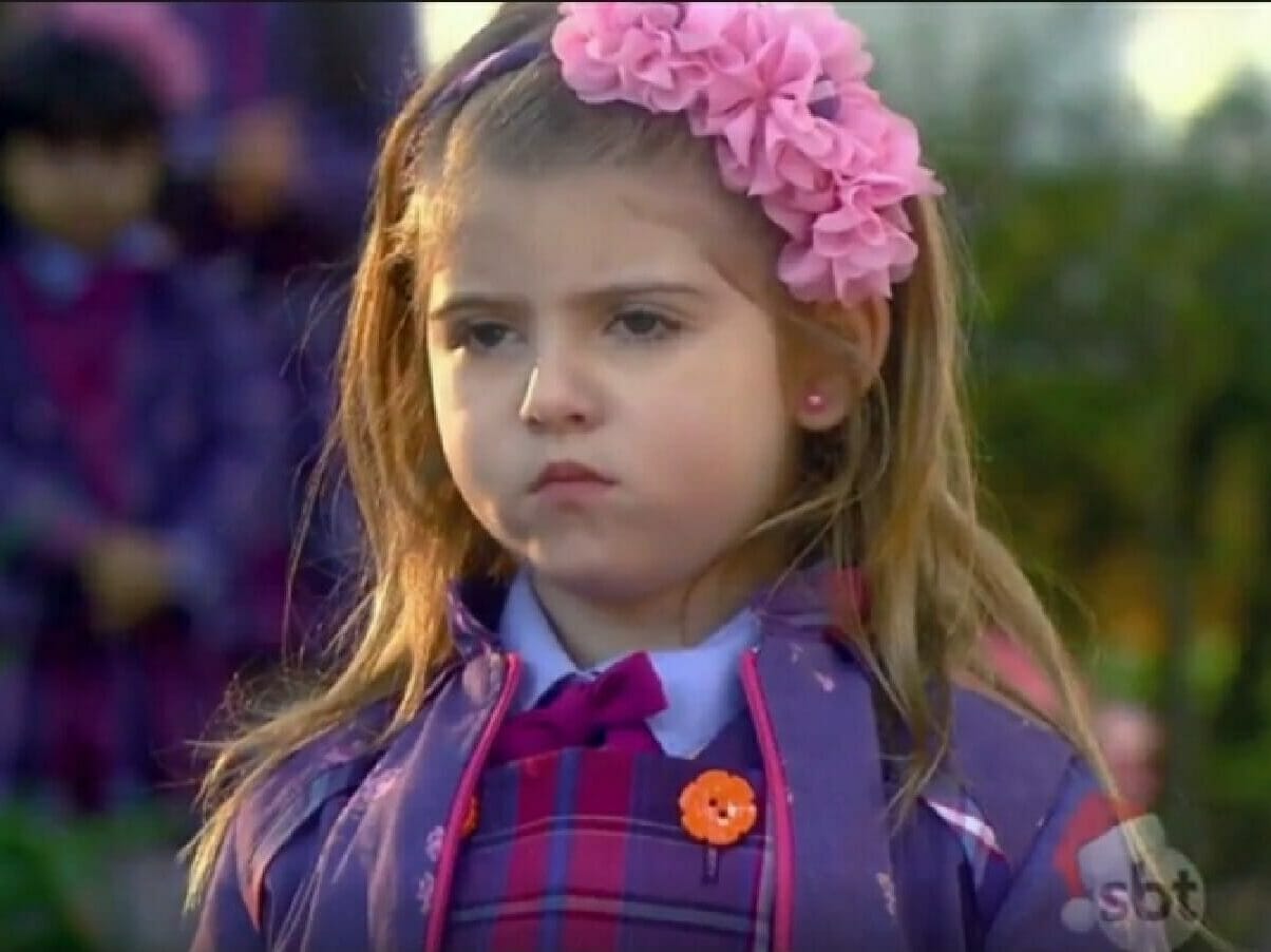 Dulce Maria (Lorena Queiroz) em Carinha de Anjo (Reprodução/SBT)