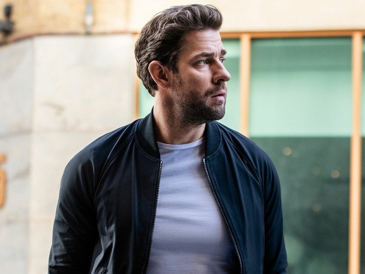 O ator John Krasinski em episódio de Jack Ryan