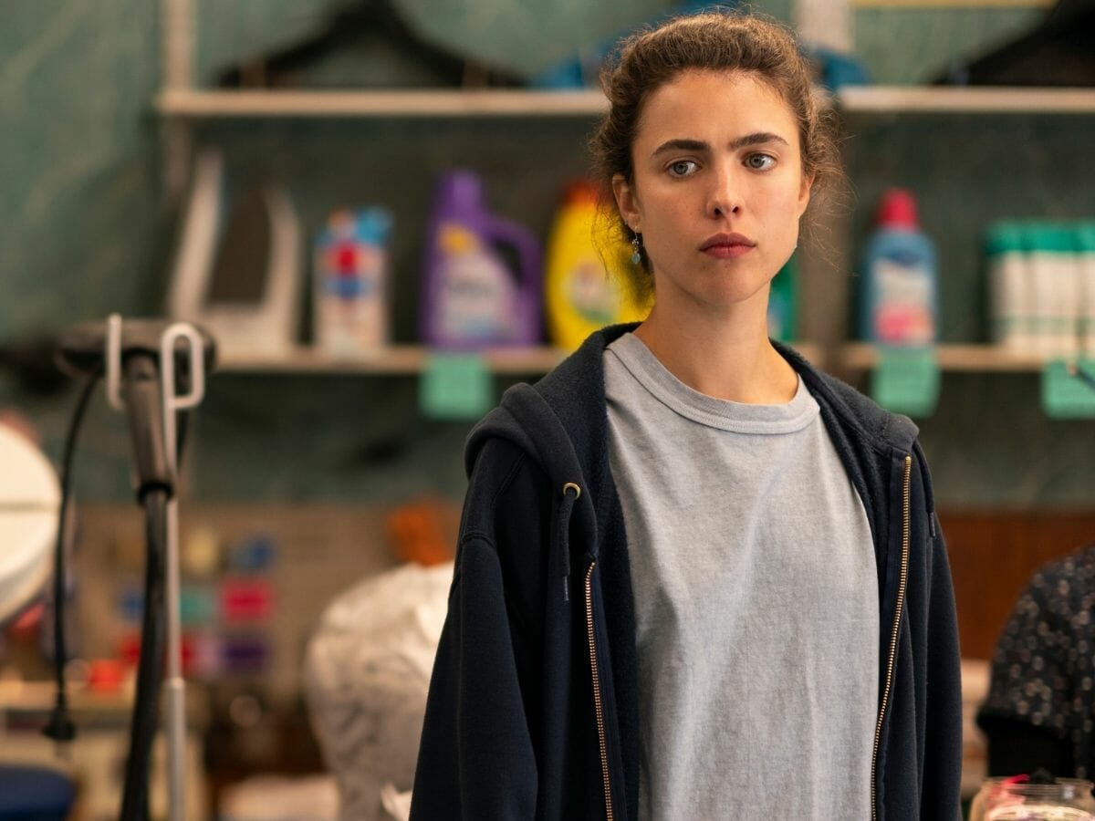 Margaret Qualley em cena da minissérie Maid