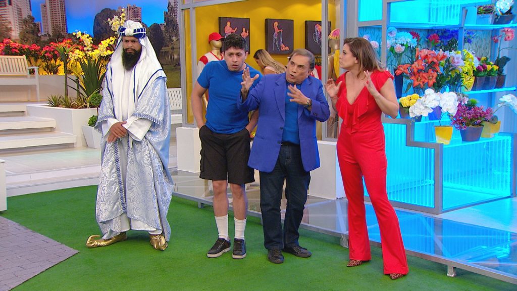 Pierre Bittencourt, Bananinha, Dedé Santana e Renata Del Bianco em A Praça É Nossa