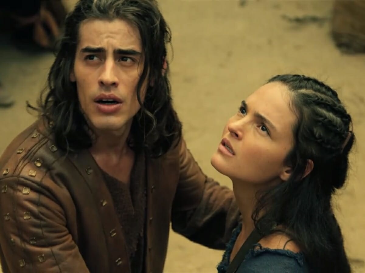 Cam (Vinícius Redd) e Tali (Clara Niin) de A Bíblia