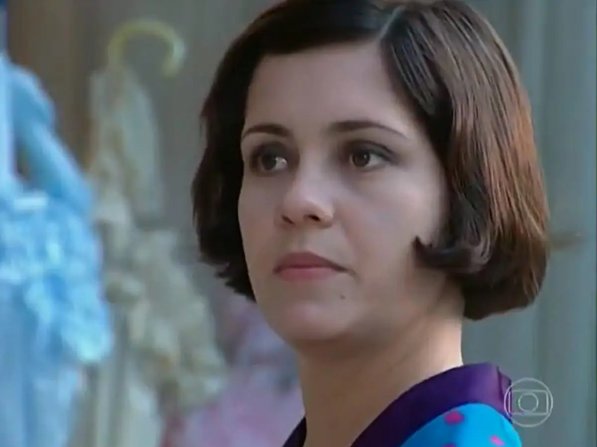 Catarina (Adriana Esteves) em O Cravo e a Rosa
