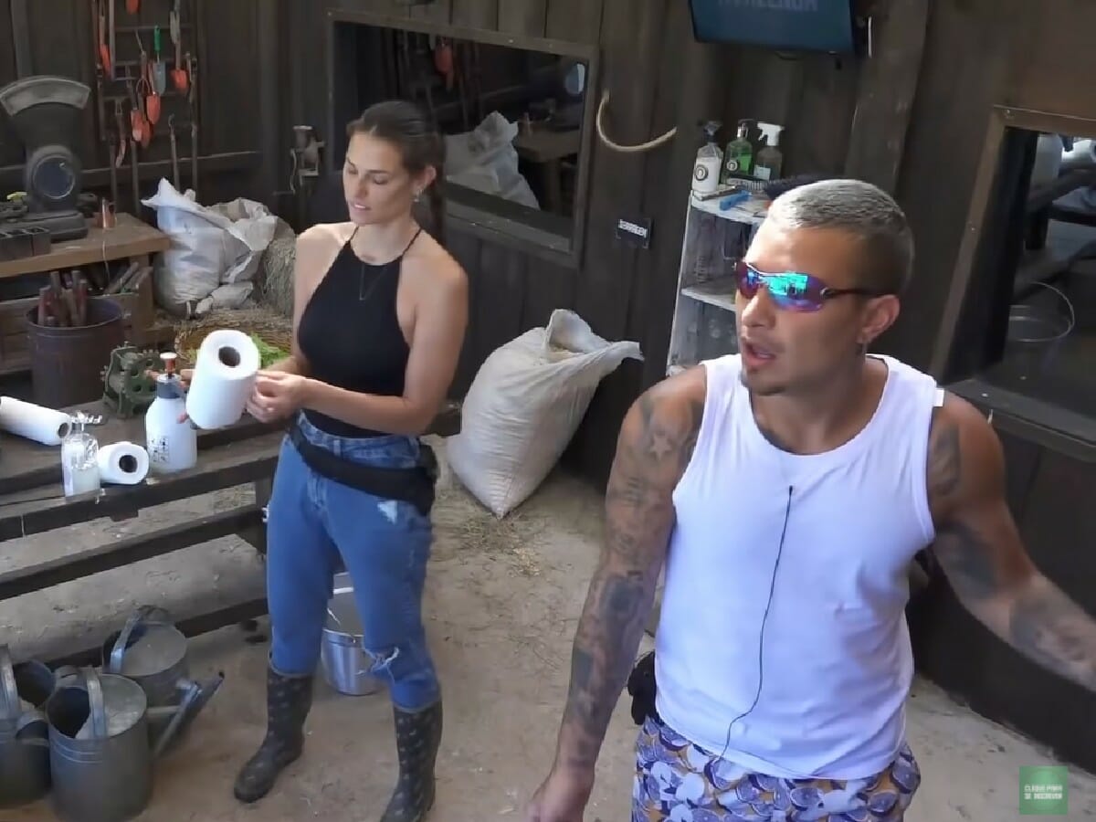 Dayane Mello e MC Gui em A Fazenda 13 (Reprodução/PlayPlus)