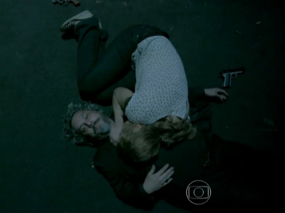 José Alfredo (Alexandre Nero) morre em Império (Reprodução/Globo)