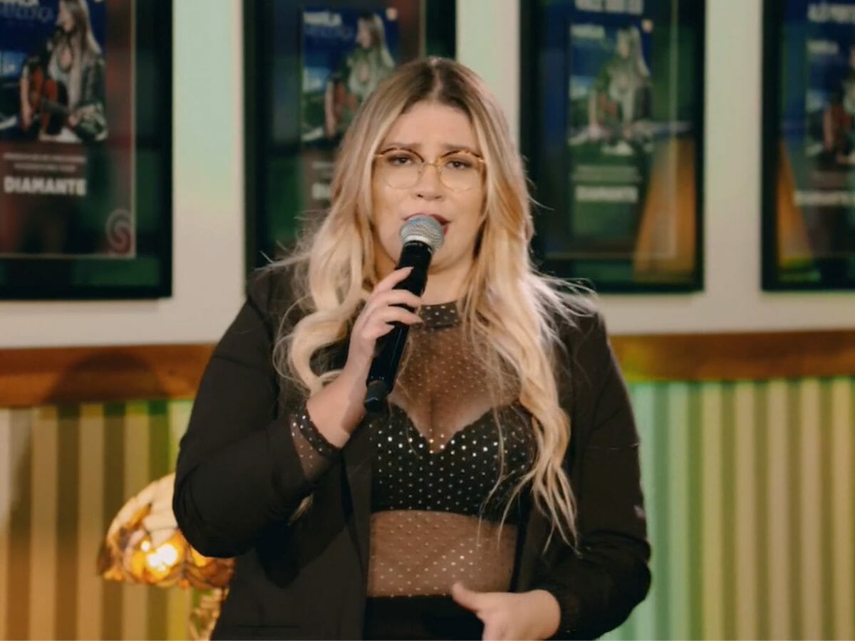 Marília Mendonça canta a música Deprê (Reprodução/Multishow)
