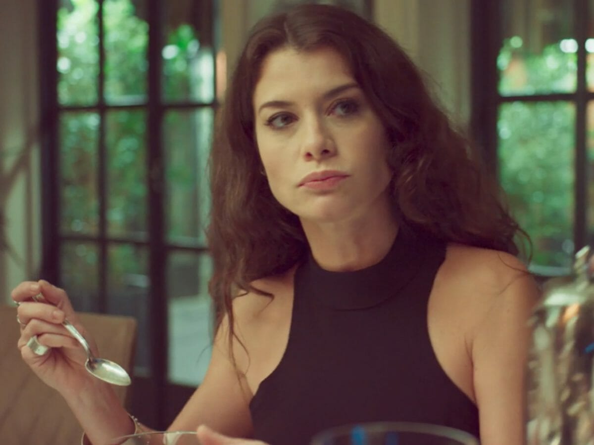 Bárbara (Alinne Moraes) em Um Lugar ao Sol (Reprodução/Globo)