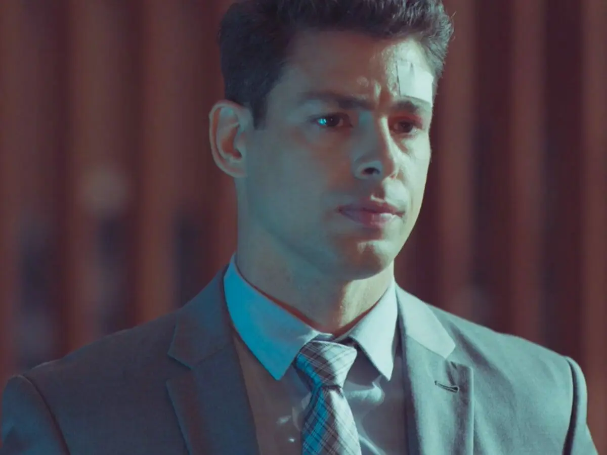 Christian (Cauã Reymond) em Um Lugar ao Sol (Reprodução/Globo)
