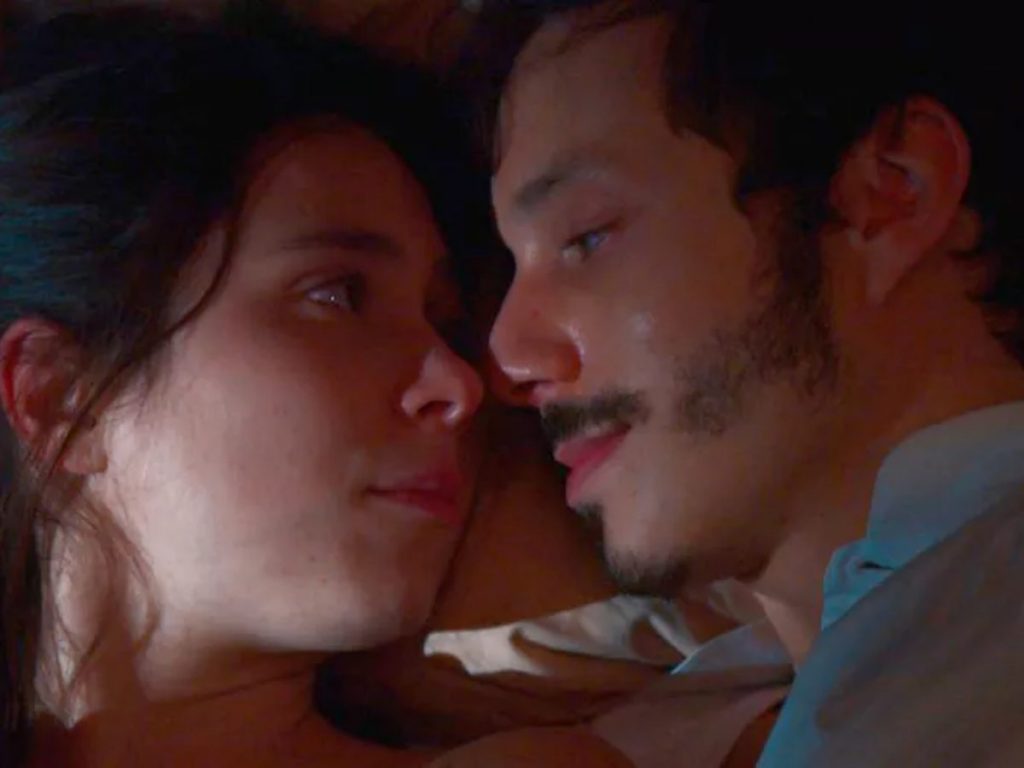 Dolores (Daphne Bozaski) e Nélio (João Pedro Zappa) em Nos Tempos do Imperador (Divulgação)