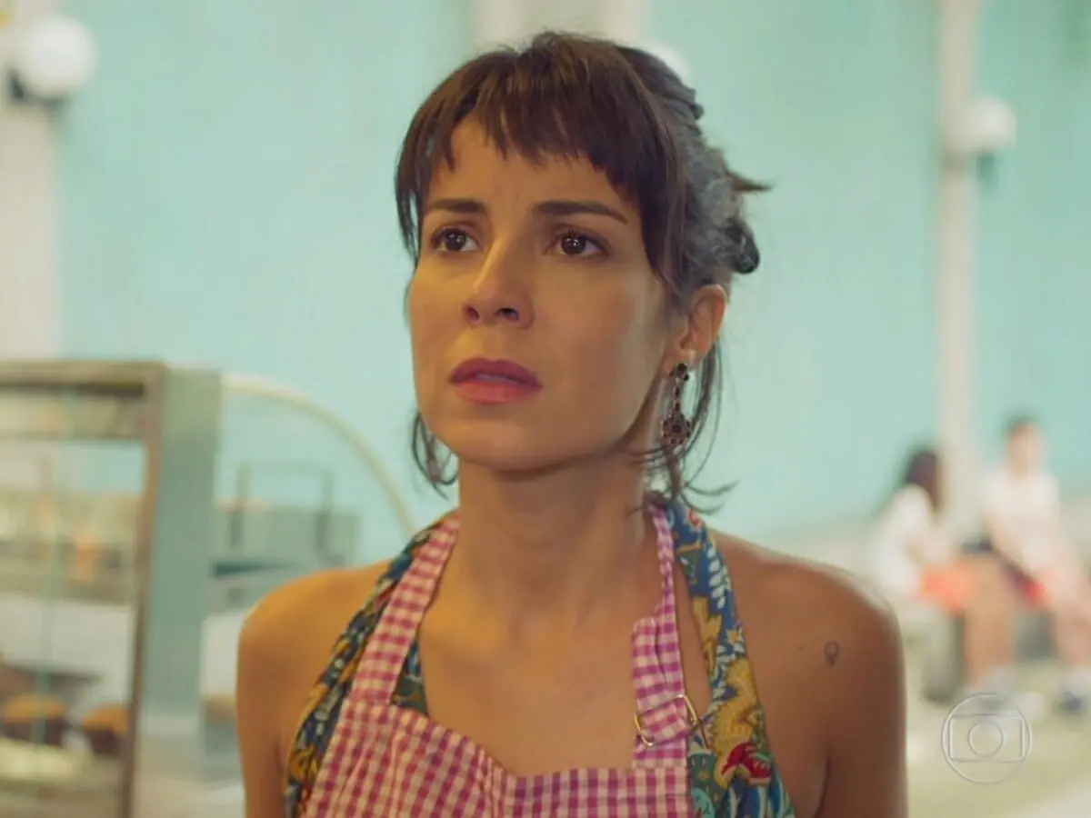 Lara (Andréia Horta) em Um Lugar ao Sol